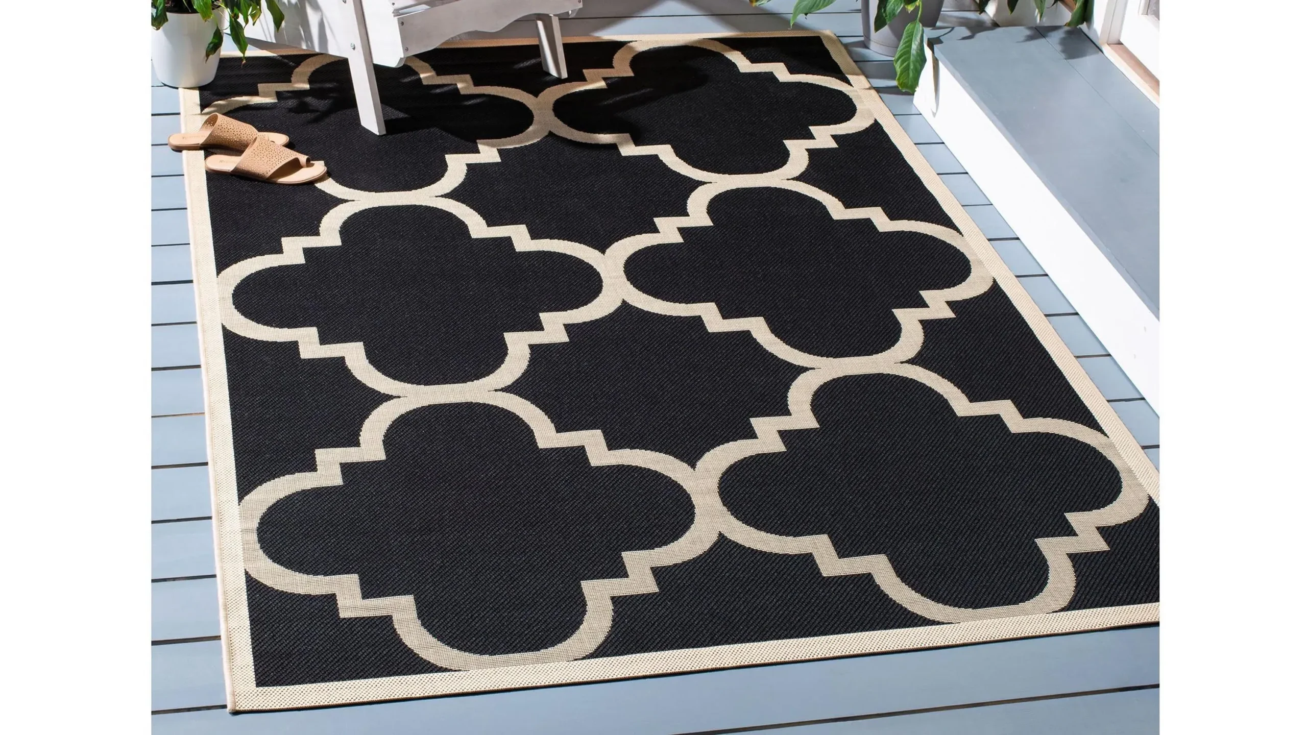 Courtyard Area Rug