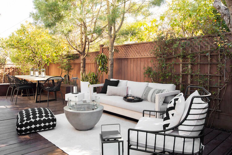 Ideas for creating an inviting outdoor entertaining space