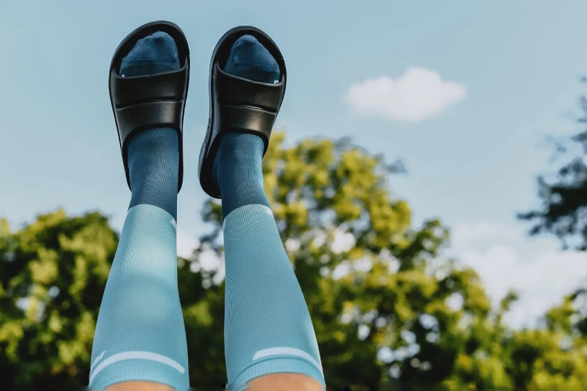 OOFOS Review: The Recovery Sandal Podiatrists Recommend — With a "Not a Primary Shoe" Caveat
